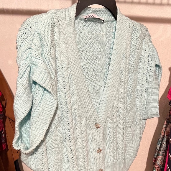 Zara Powder Blue Short Sleeve Crop Cardigan Jewel Pearl Buttons - Picture 1 of 4